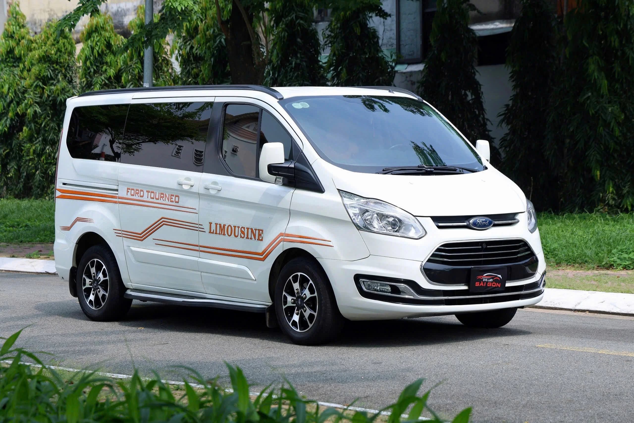 🚘 FORD TOURNEO TITANIUM FULL OPTION – SX 2019 | MỘT CHỦ TỪ ĐẦU | XE GIA ĐÌNH GIỮ KỸ 🔥 - ảnh 1