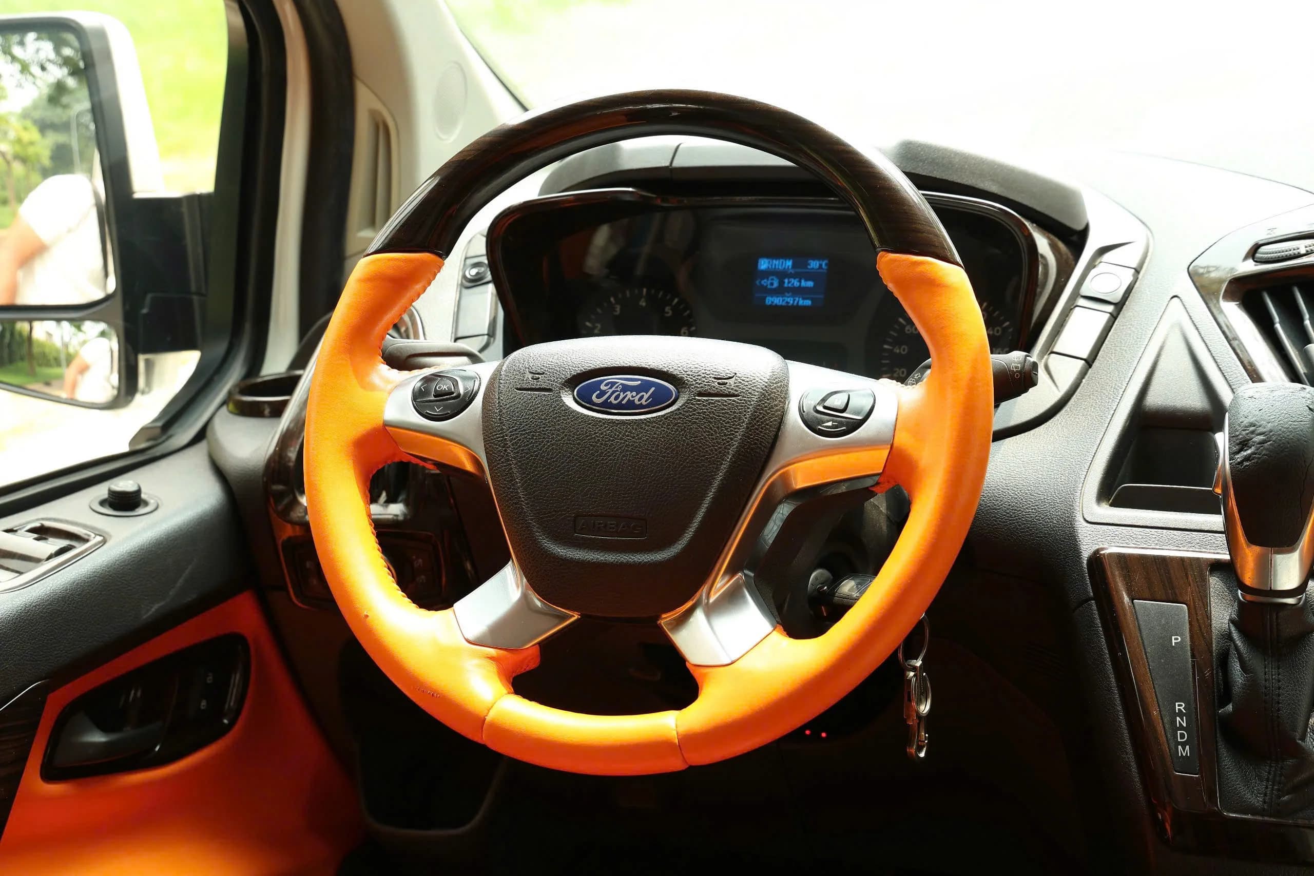 🚘 FORD TOURNEO TITANIUM FULL OPTION – SX 2019 | MỘT CHỦ TỪ ĐẦU | XE GIA ĐÌNH GIỮ KỸ 🔥 - ảnh 7