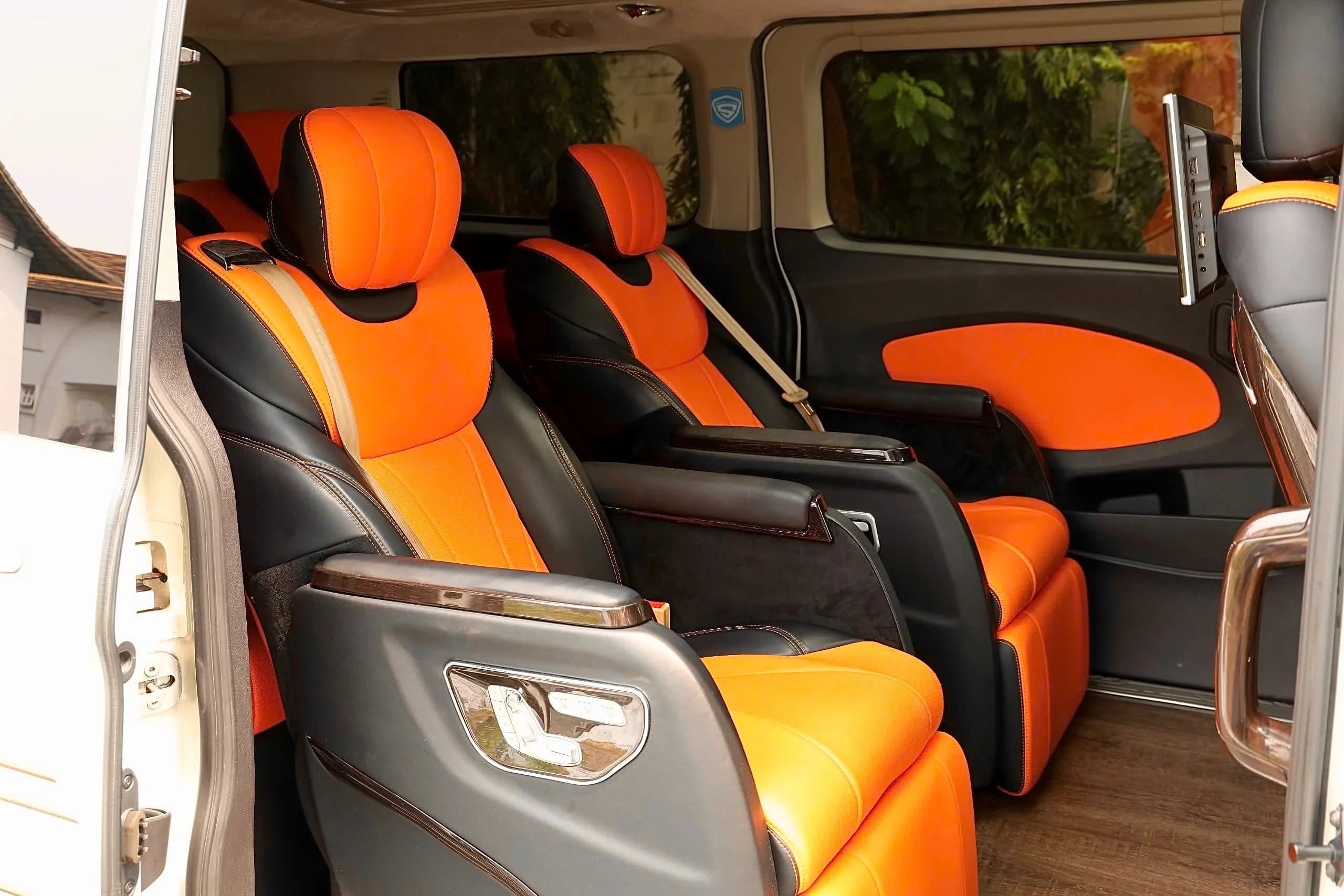 🚘 FORD TOURNEO TITANIUM FULL OPTION – SX 2019 | MỘT CHỦ TỪ ĐẦU | XE GIA ĐÌNH GIỮ KỸ 🔥 - ảnh 9
